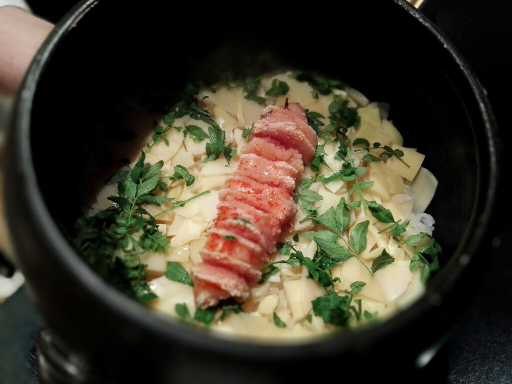 たけのこと唐辛子漬けのタラコご飯